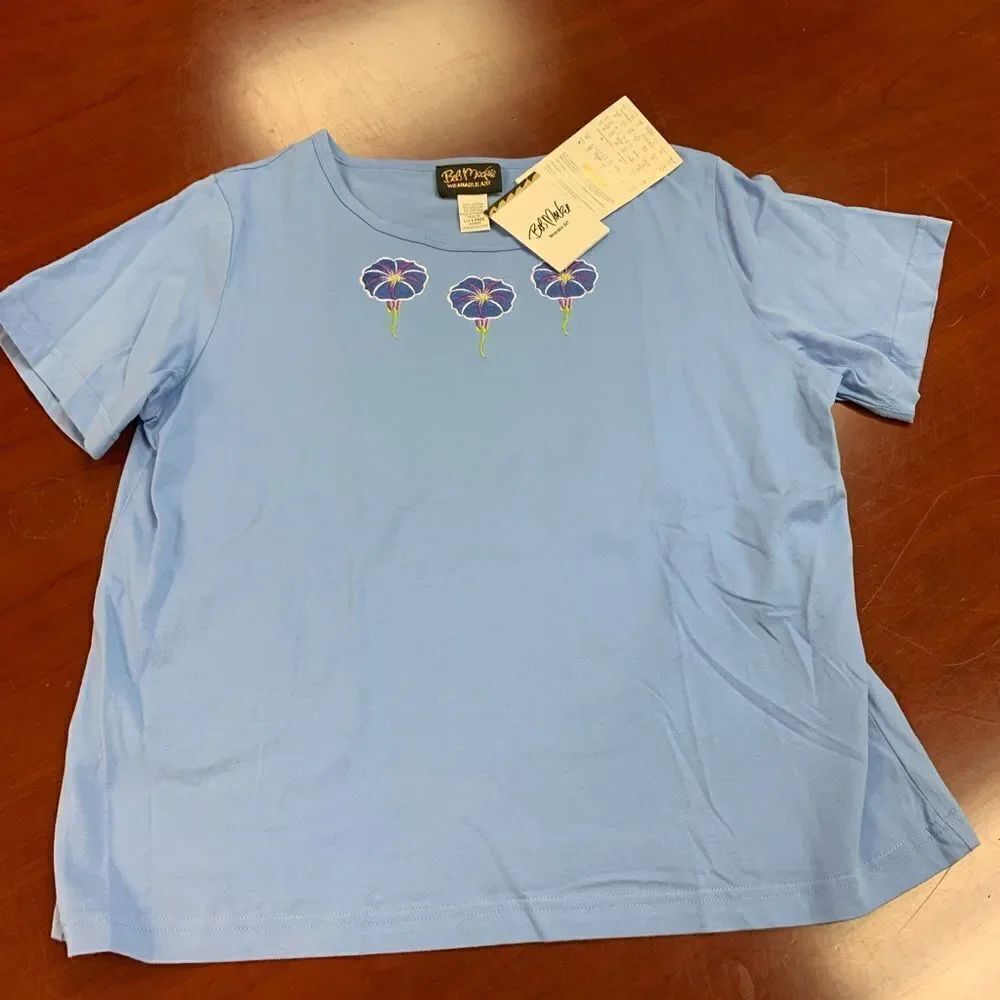 Bob Mackie Light Blue Floral Embroidered T-Shirt sz L NWT